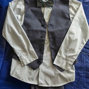 Van Heusen Charcoal Vest with Patterned Shirt